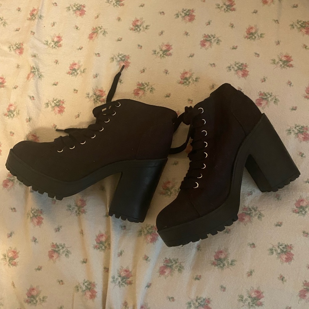 H&M black boots